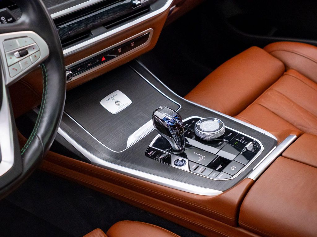 2024 BMW ALPINA XB7 — миниатюра 12