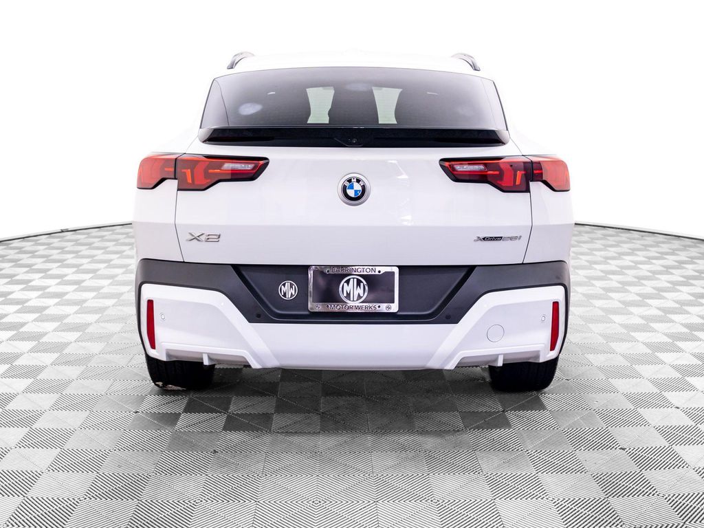 صورة 4 لـ 2026 BMW X2 XDRIVE28I