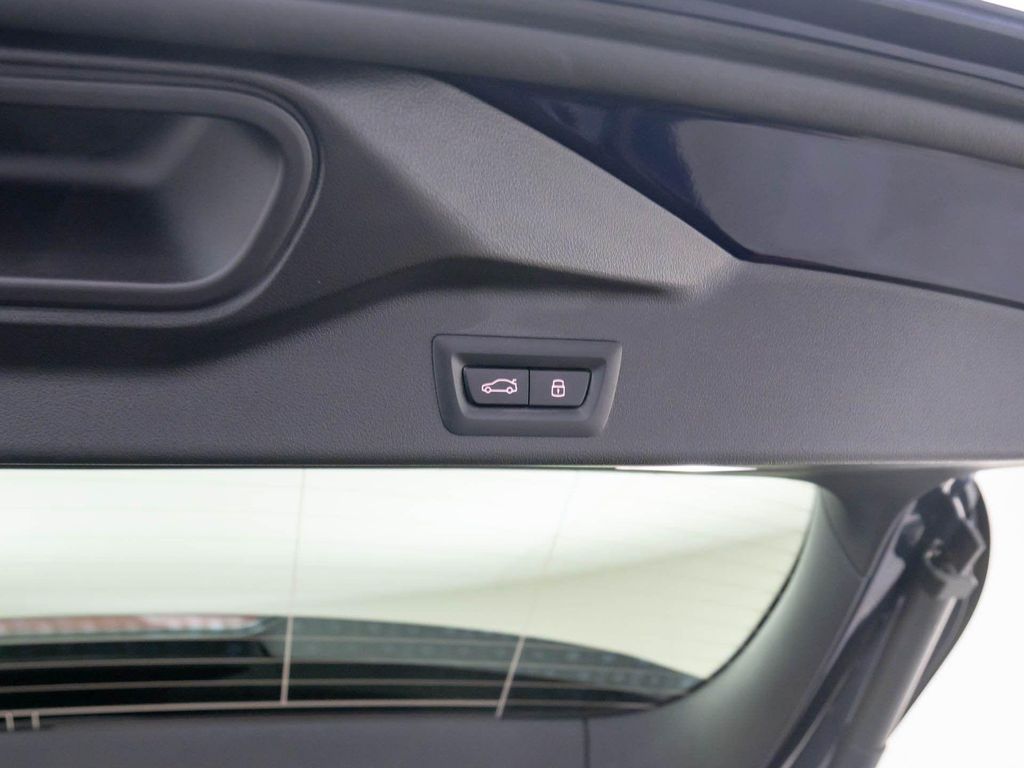 صورة مصغرة 32 لـ 2026 BMW X5 M60I