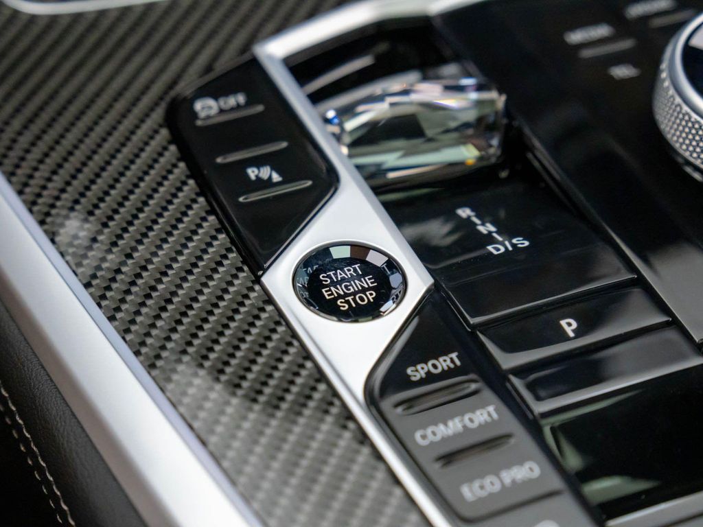صورة مصغرة 21 لـ 2026 BMW X5 M60I