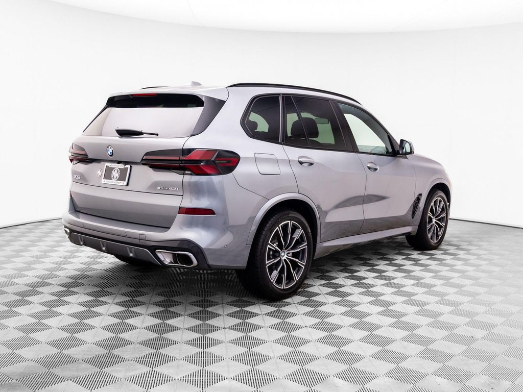 صورة 5 لـ 2026 BMW X5 XDRIVE40I