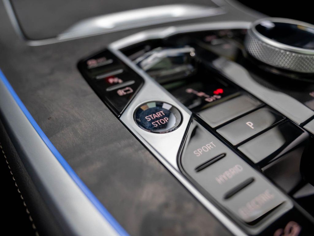 صورة مصغرة 21 لـ 2026 BMW X5 PHEV XDRIVE50E