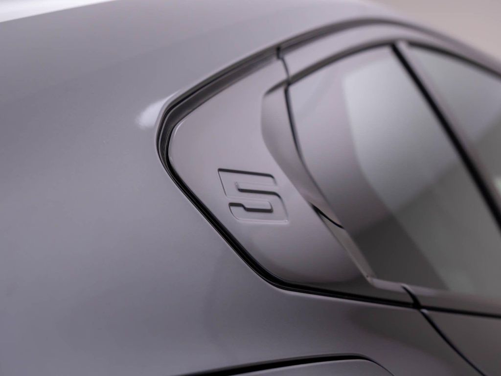 صورة مصغرة 32 لـ 2026 BMW 530 XDRIVE