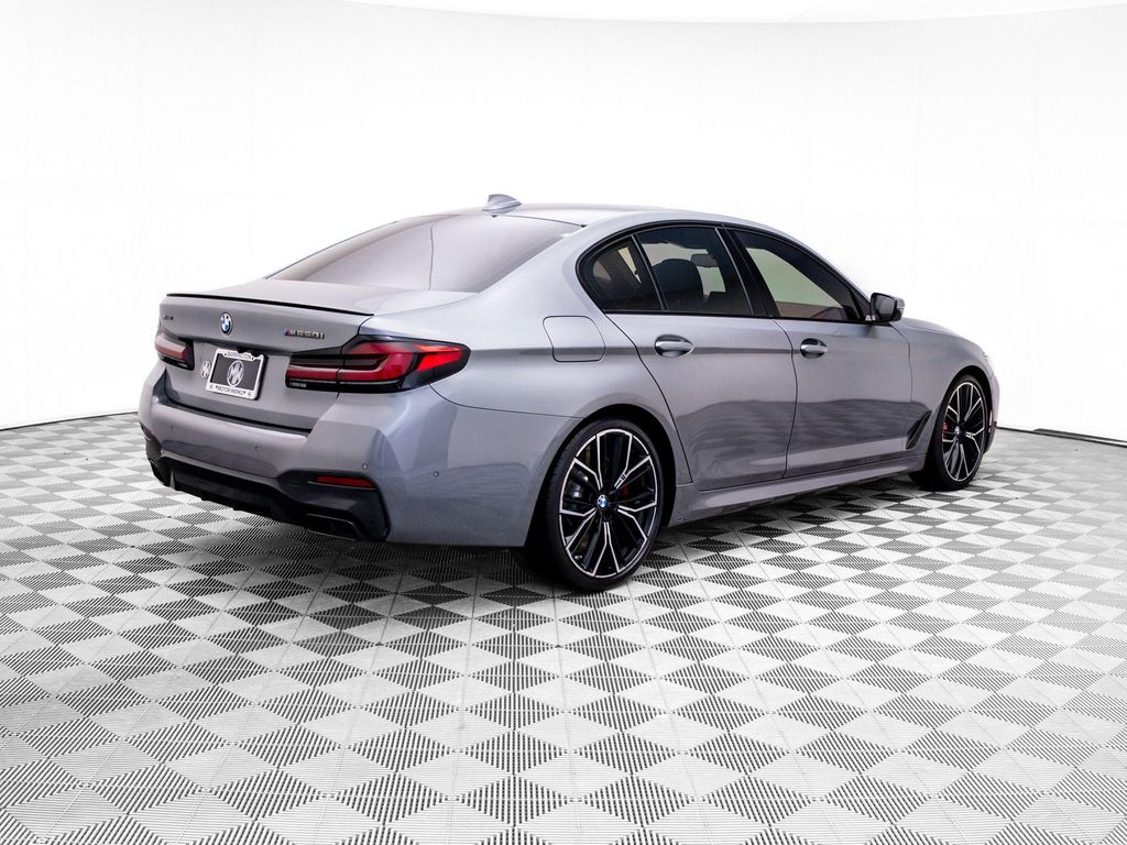 2023 BMW M550 I XDRIVE — фото 5