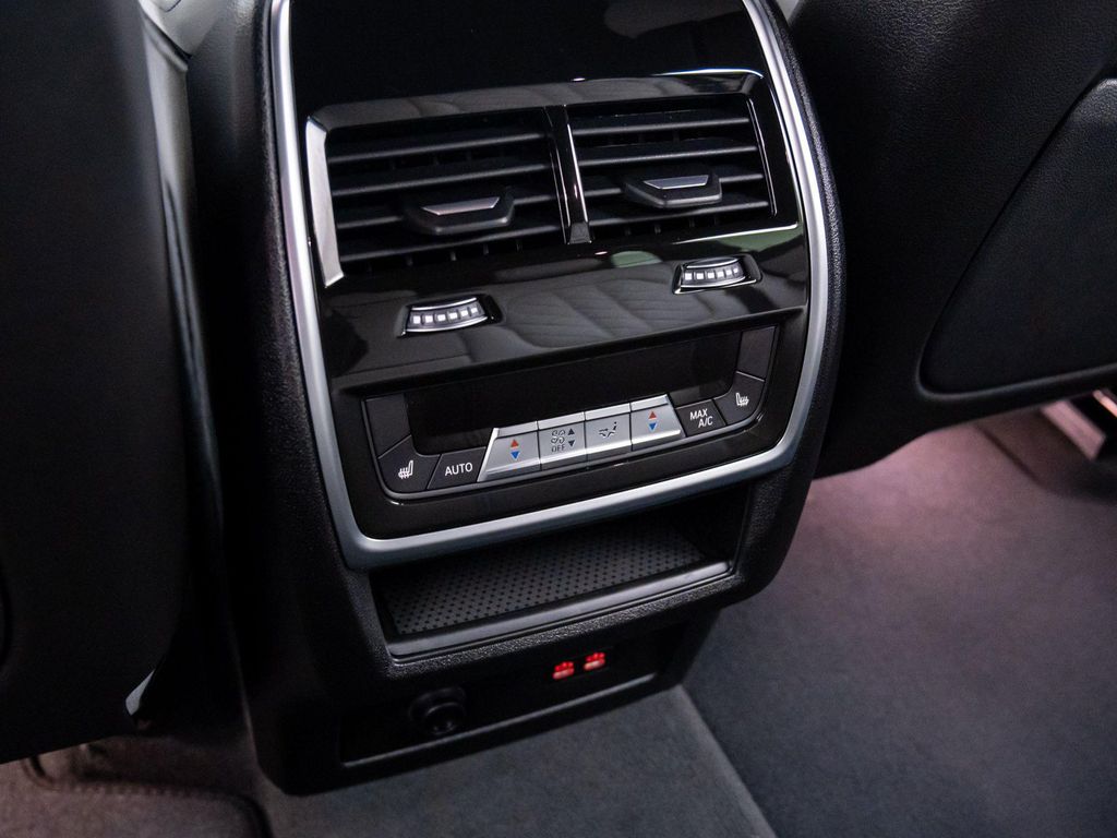 2026 BMW X5 PHEV XDRIVE50E — миниатюра 20