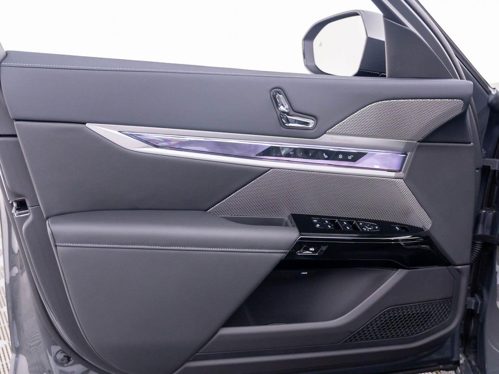 2026 BMW 760 XDRIVE — миниатюра 14