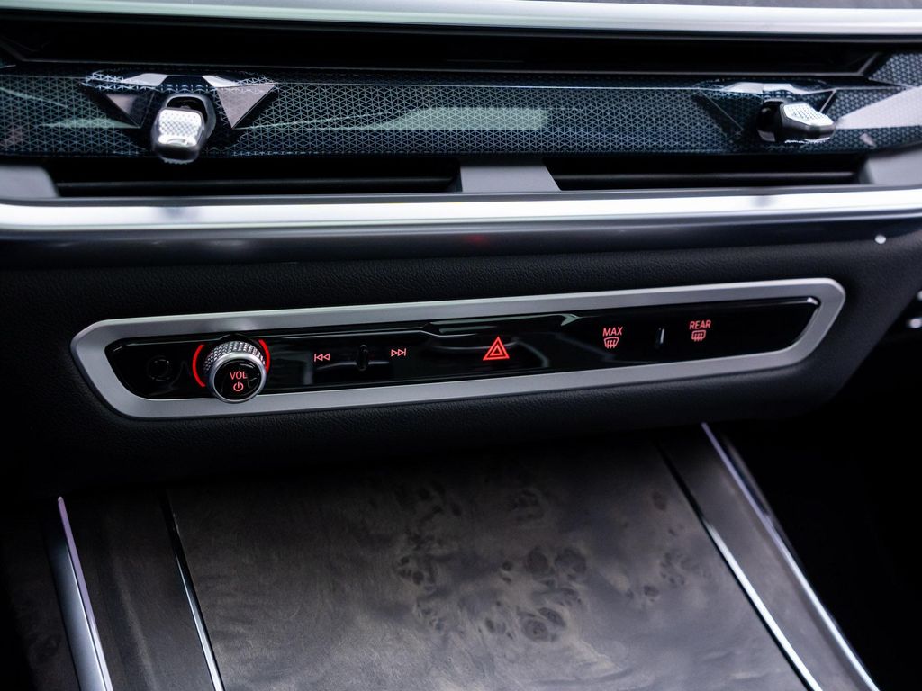 صورة مصغرة 29 لـ 2026 BMW X7 XDRIVE40I