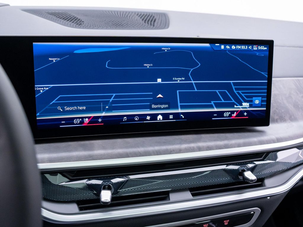 صورة مصغرة 24 لـ 2026 BMW X7 XDRIVE40I