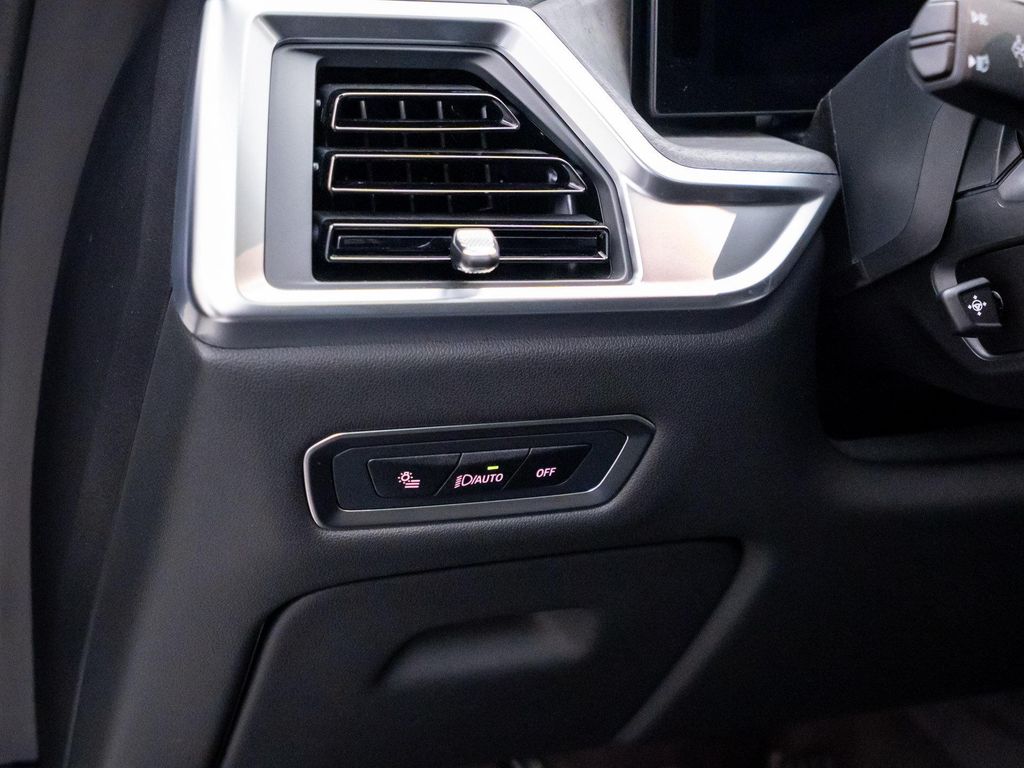 صورة مصغرة 21 لـ 2026 BMW X7 XDRIVE40I