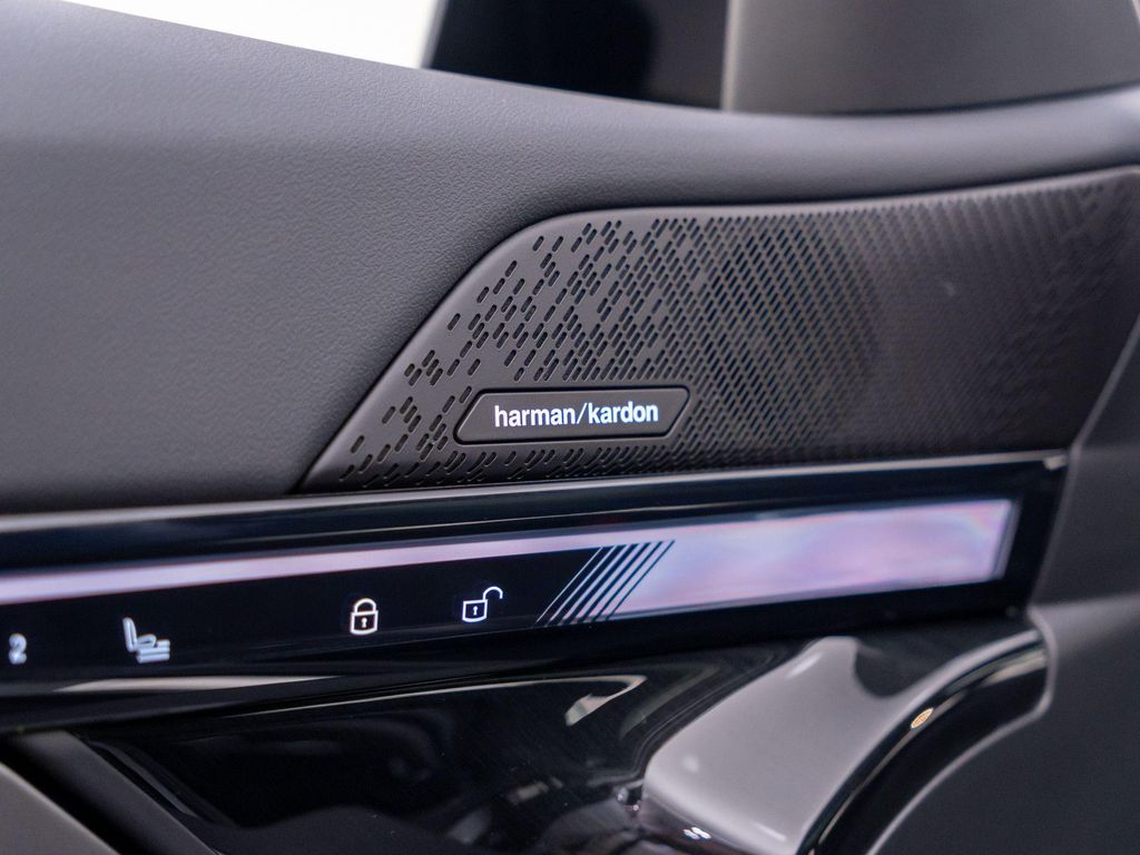 صورة مصغرة 14 لـ 2027 BMW 530 I XDRIVE