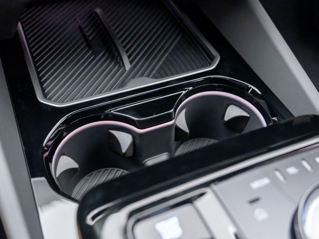 صورة مصغرة 30 لـ 2027 BMW 530 I XDRIVE
