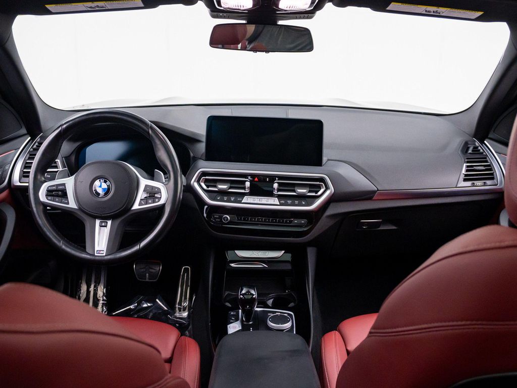 صورة 10 لـ 2023 BMW X3 XDRIVE30I
