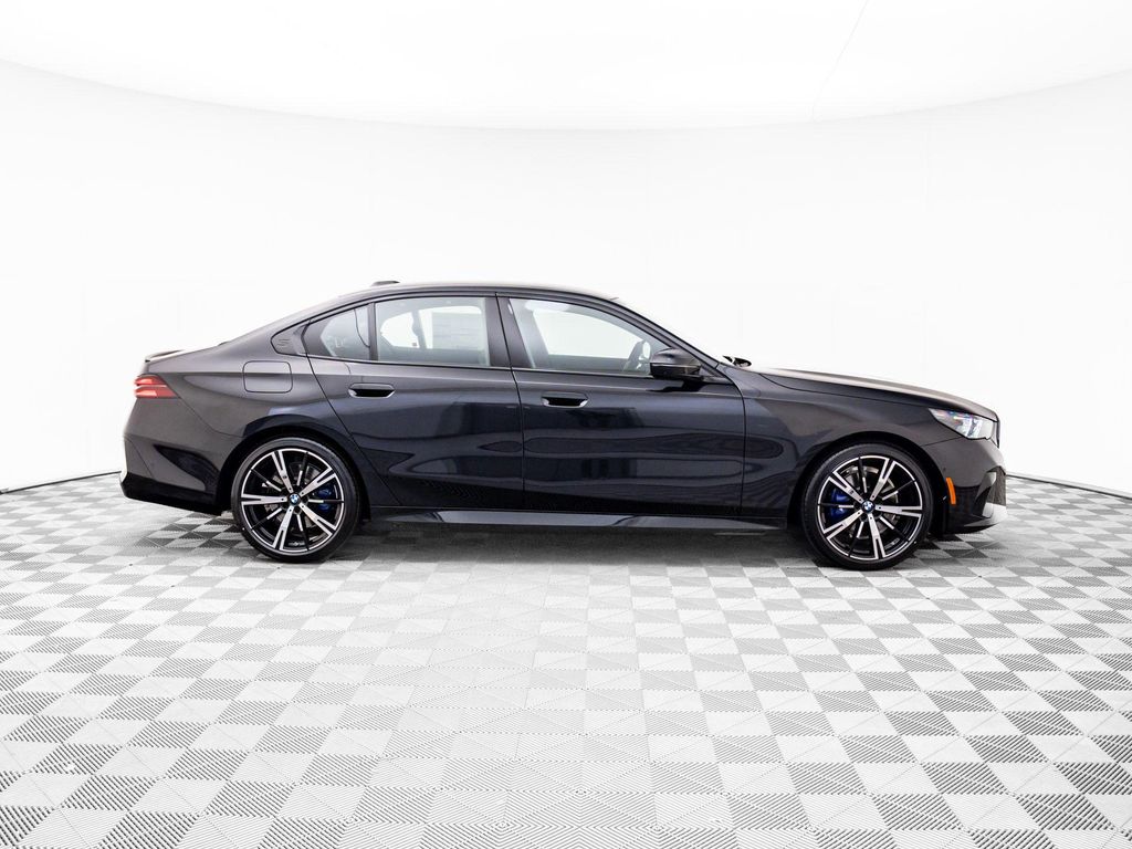 صورة 7 لـ 2026 BMW 530 XDRIVE