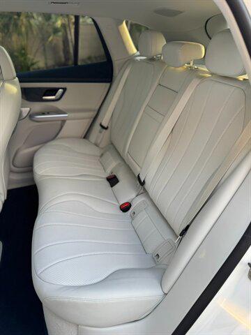 2025 Mercedes-BENZ EQE 缩略图 36