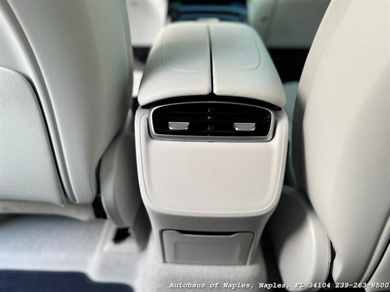 2025 Mercedes-BENZ EQE 缩略图 37