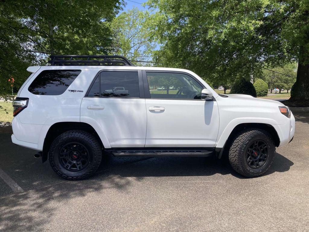 TOYOTA 4RUNNER - 2