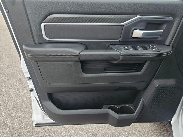 صورة 10 لـ 2026 RAM 2500 BIG HORN CREW CAB 4X4 6'4' BOX