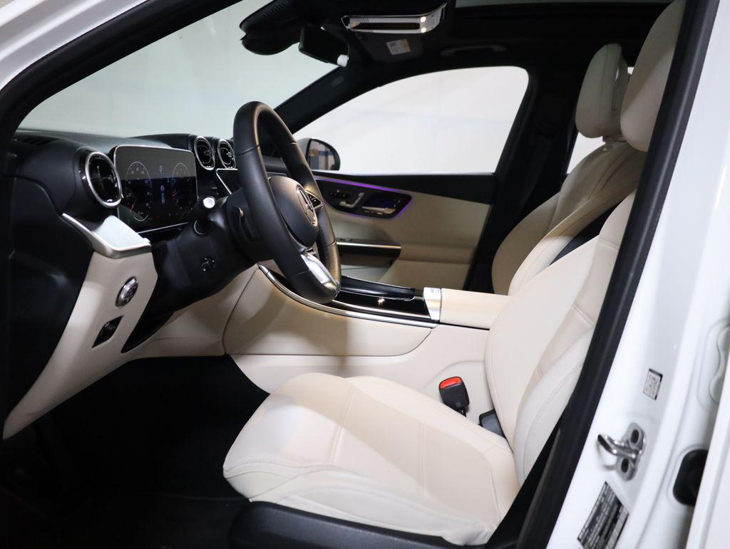 2026 Mercedes-BENZ GLC thumbnail 34