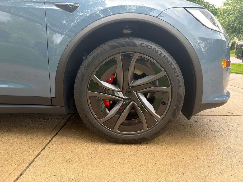 TESLA MODEL X PLAID - 7