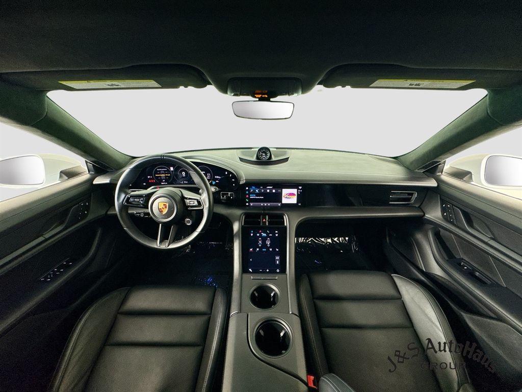 صورة مصغرة 29 لـ 2022 Porsche TAYCAN GTS