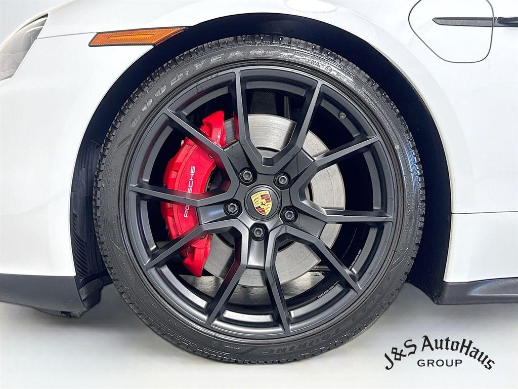 صورة مصغرة 39 لـ 2022 Porsche TAYCAN GTS