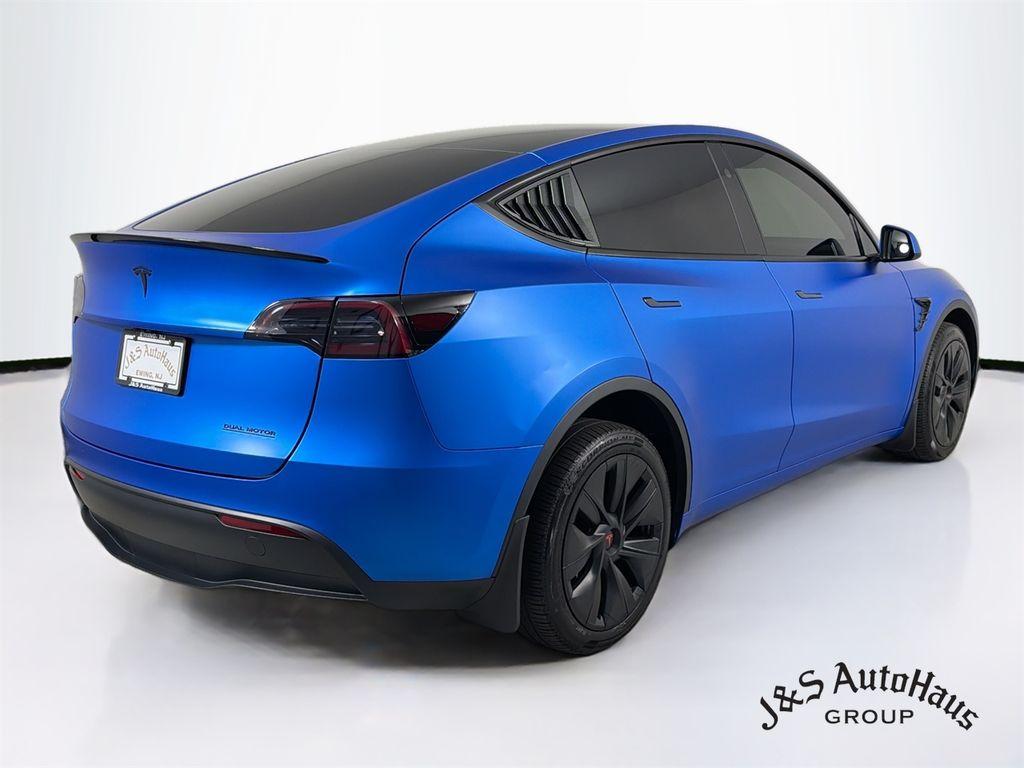 TESLA MODEL Y LONG RANGE - 7
