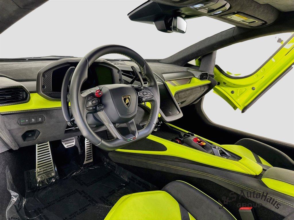 2024 Lamborghini REVUELTO BASE 缩略图 30