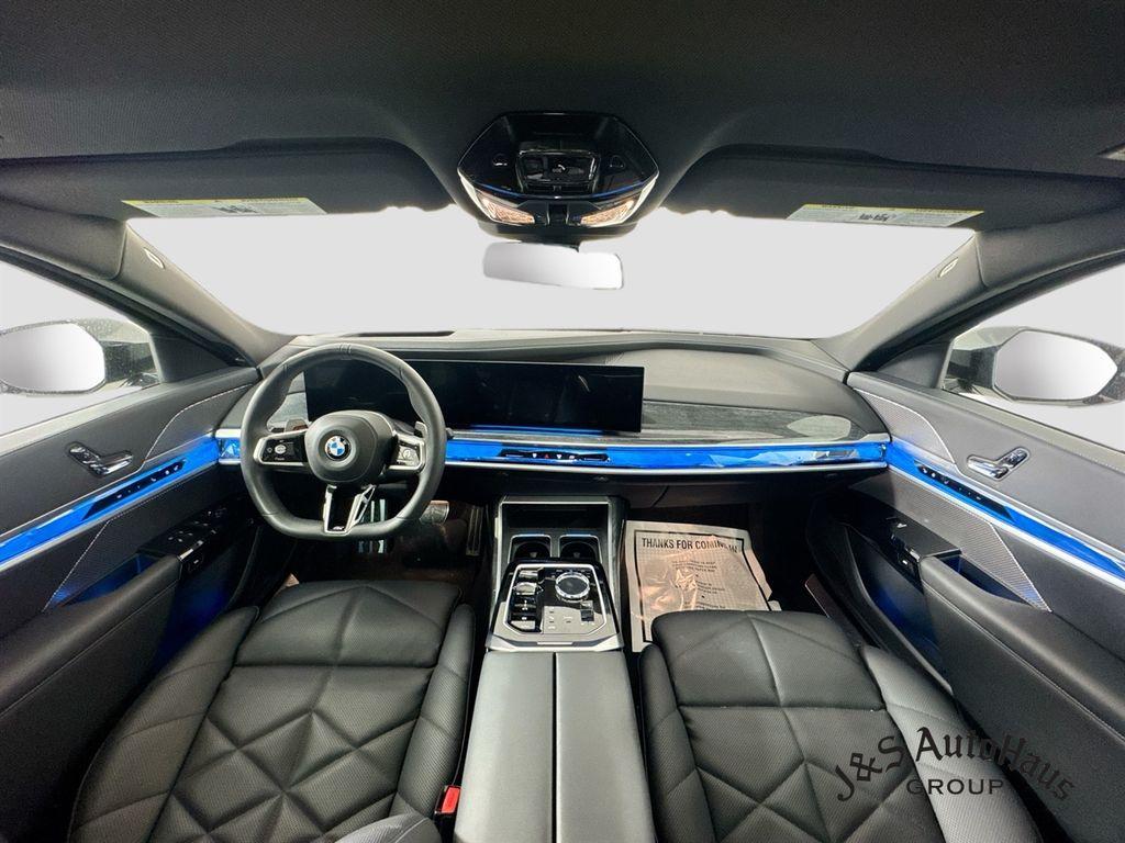 صورة مصغرة 28 لـ 2023 BMW 740 I