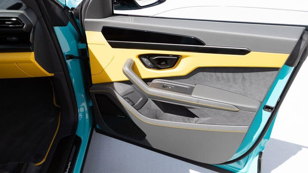 صورة مصغرة 13 لـ 2025 Lamborghini URUS SE