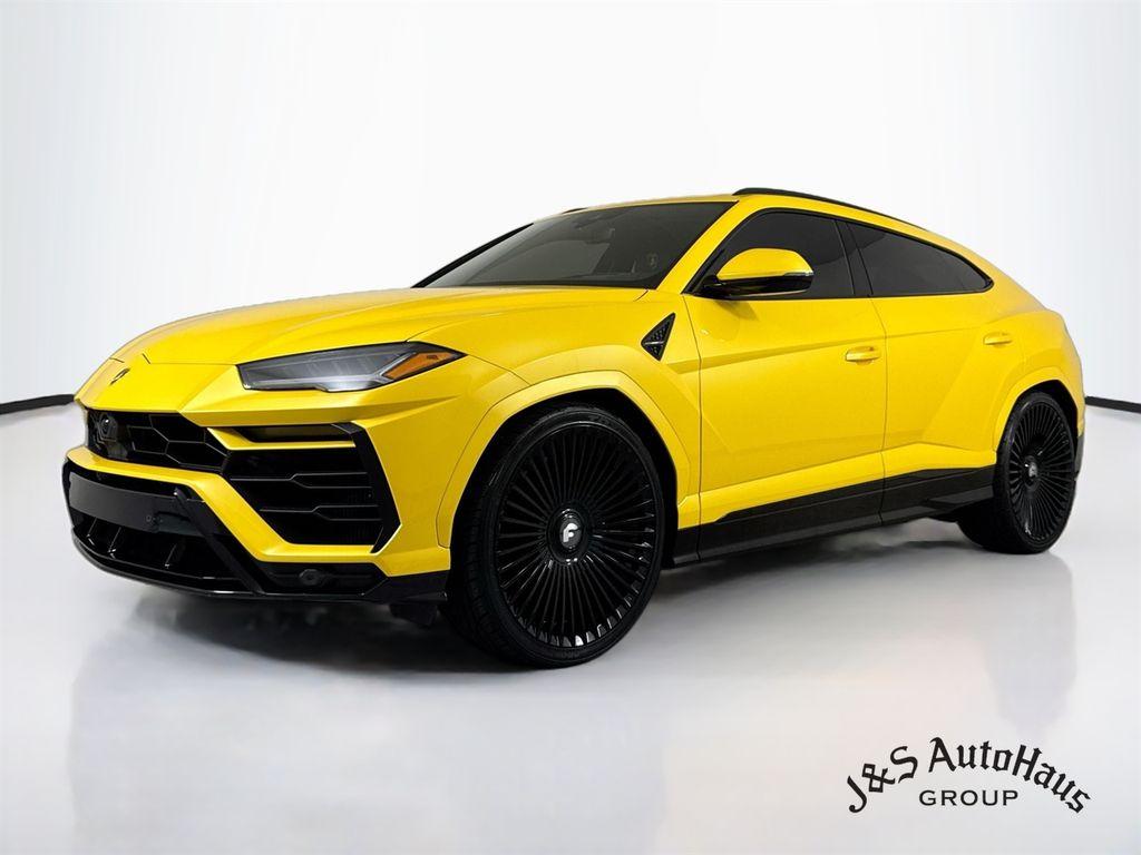 صورة 3 لـ 2021 Lamborghini URUS BASE