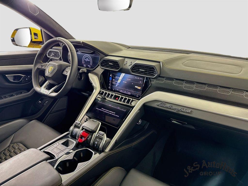 2021 Lamborghini URUS BASE 缩略图 31