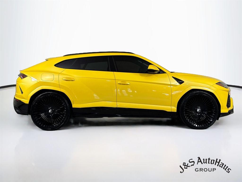 صورة 8 لـ 2021 Lamborghini URUS BASE