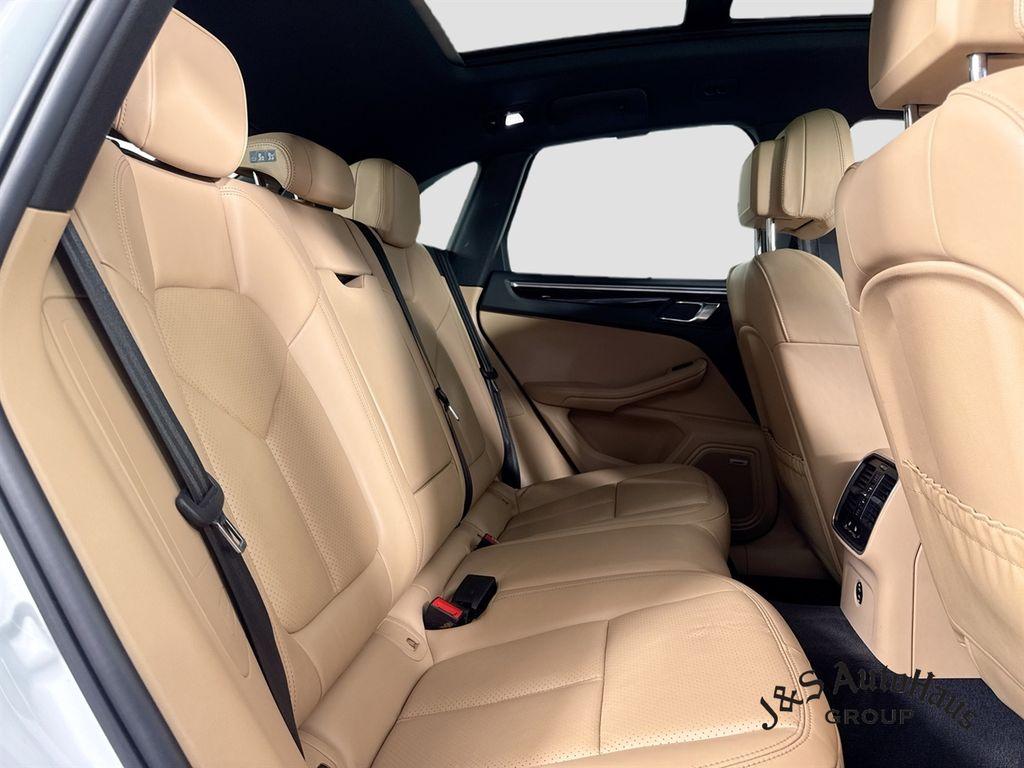 صورة مصغرة 35 لـ 2022 Porsche MACAN S