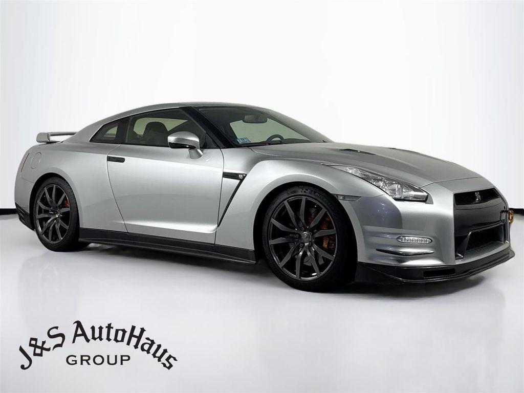 2013 Nissan GT-R