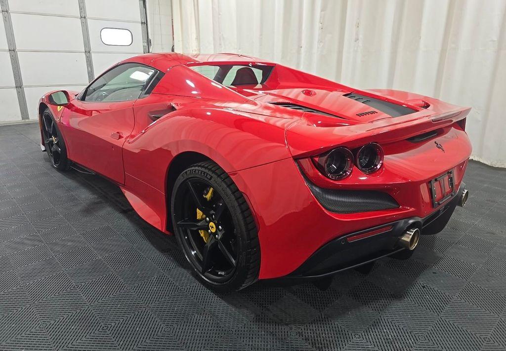 صورة 4 لـ 2021 Ferrari F8 SPIDER BASE