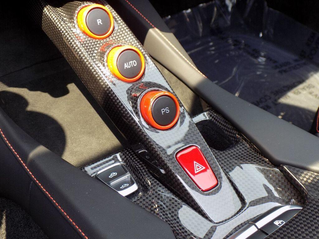 2020 Ferrari PORTOFINO BASE — фото 25
