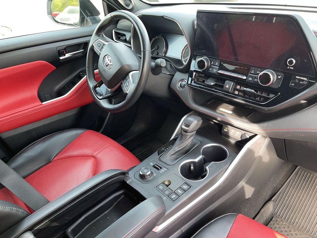 TOYOTA HIGHLANDER - 10