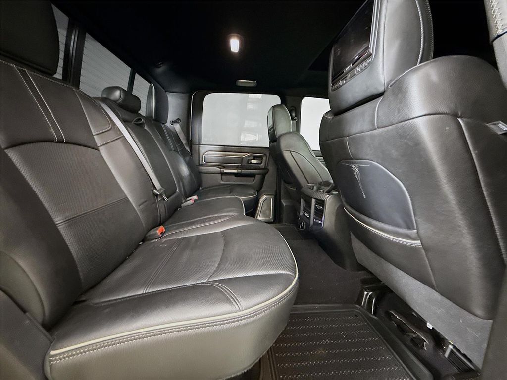 صورة 10 لـ 2020 RAM 3500 LIMITED CREW CAB 4X4 6'4' BOX