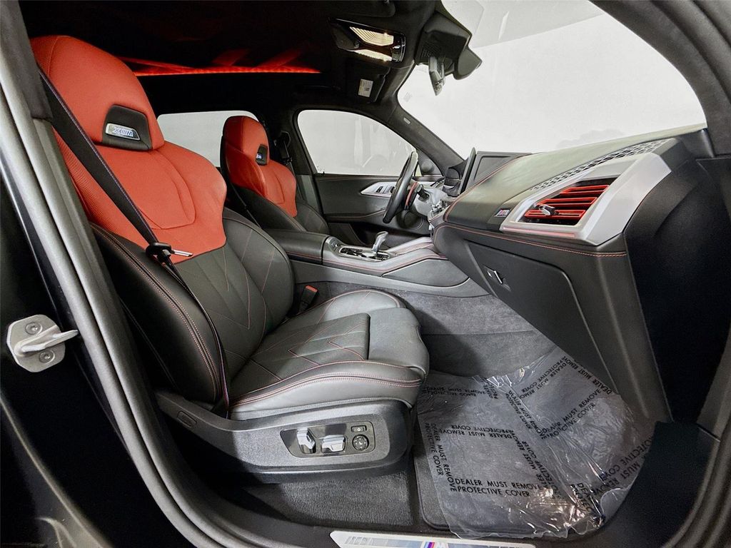 2024 BMW XM LABEL RED — миниатюра 24
