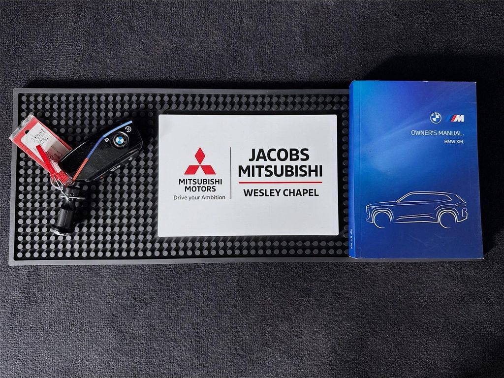 2024 BMW XM LABEL RED — миниатюра 26