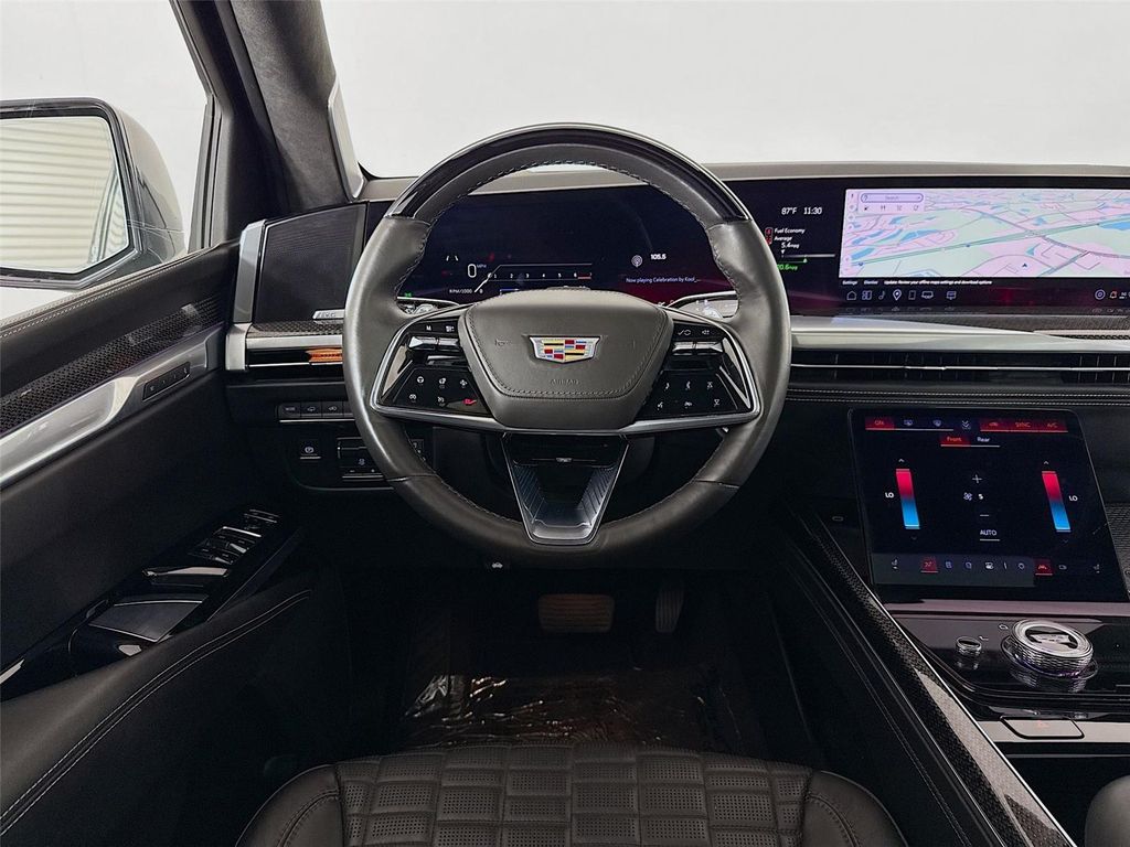 صورة 3 لـ 2025 Cadillac ESCALADE ESV V-SERIES