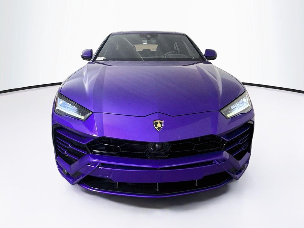 2020 Lamborghini URUS AWD — фото 8