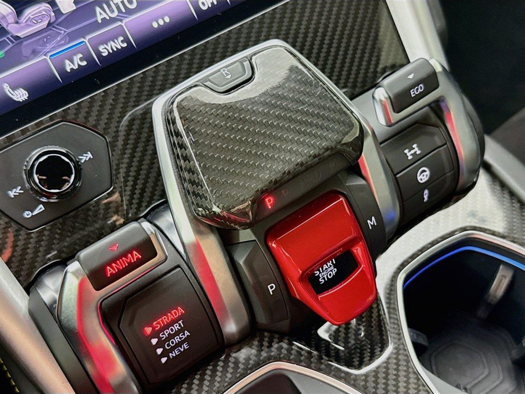 2020 Lamborghini URUS AWD — миниатюра 22
