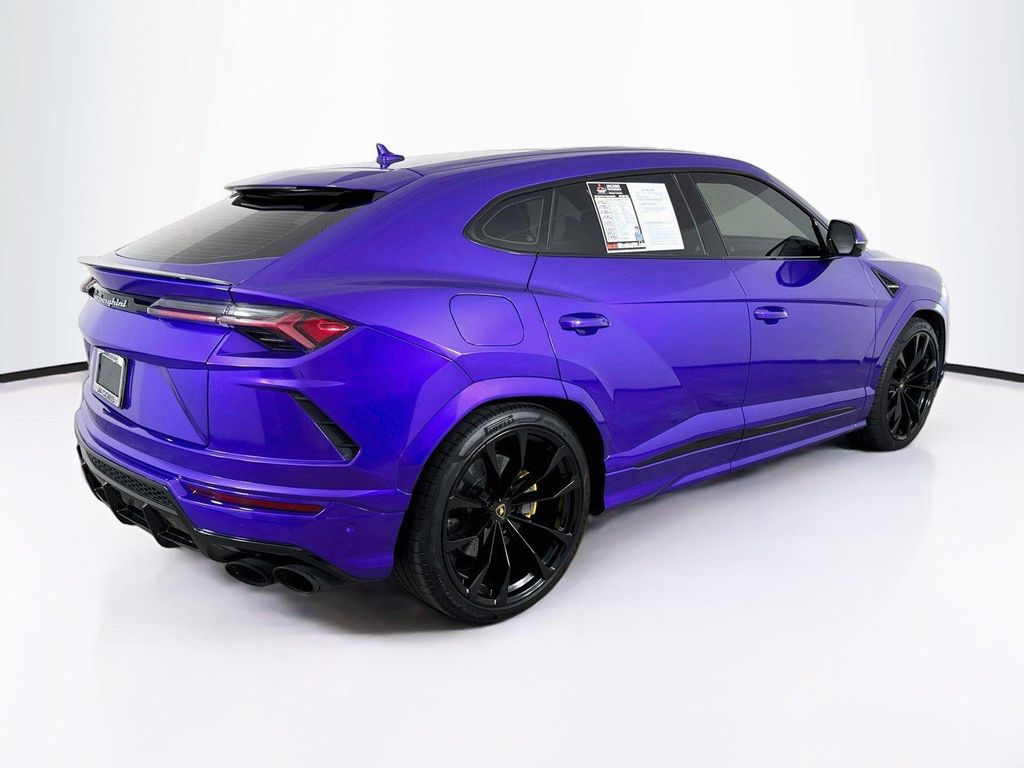 صورة 5 لـ 2020 Lamborghini URUS AWD