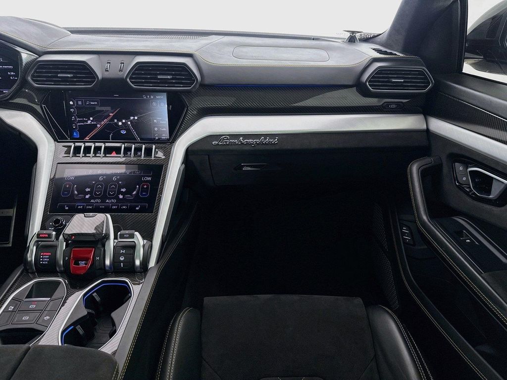 2020 Lamborghini URUS AWD — миниатюра 32