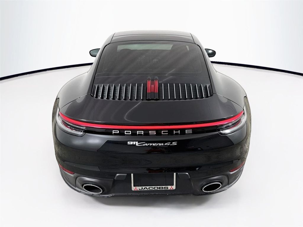 صورة 5 لـ 2021 Porsche 911 CARRERA 4S