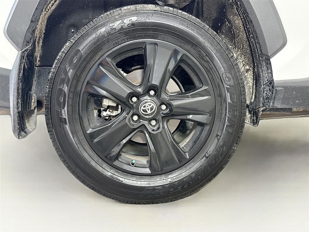 2024 Toyota RAV4 HYBRID LE 缩略图 32