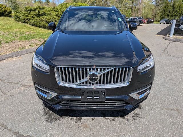 صورة 2 لـ 2023 Volvo XC90 B6 AWD ULTIMATE 7-SEATER