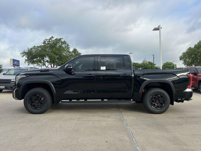 TOYOTA TUNDRA - 2