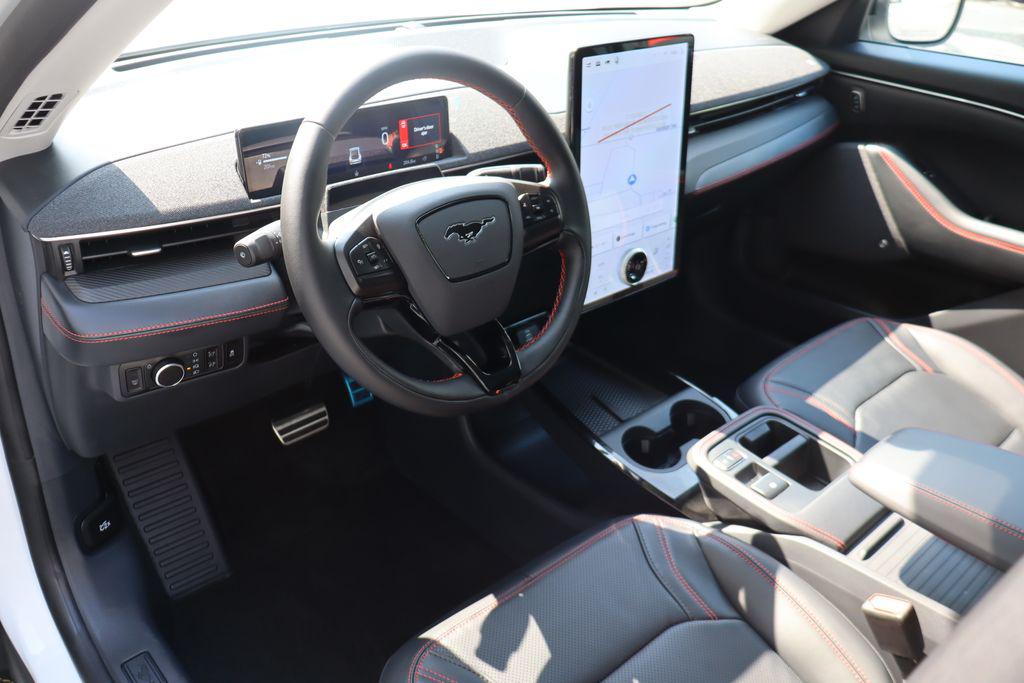 صورة 5 لـ 2026 FORD MUSTANG MACH-E PREMIUM